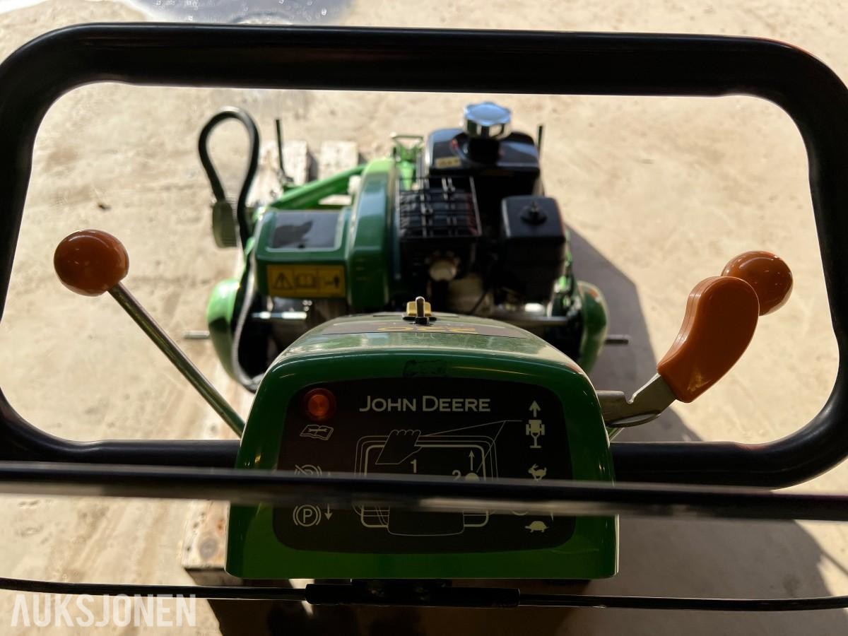 2017 John Deere 220 E-Cut Hybrid Green Klipper